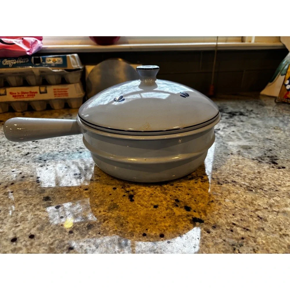 Vintage DRU Holland Enamel Cast Iron Saucepan with Lid Light‎ Blue Floral 7.5 in
